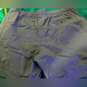 Gap cargo shorts